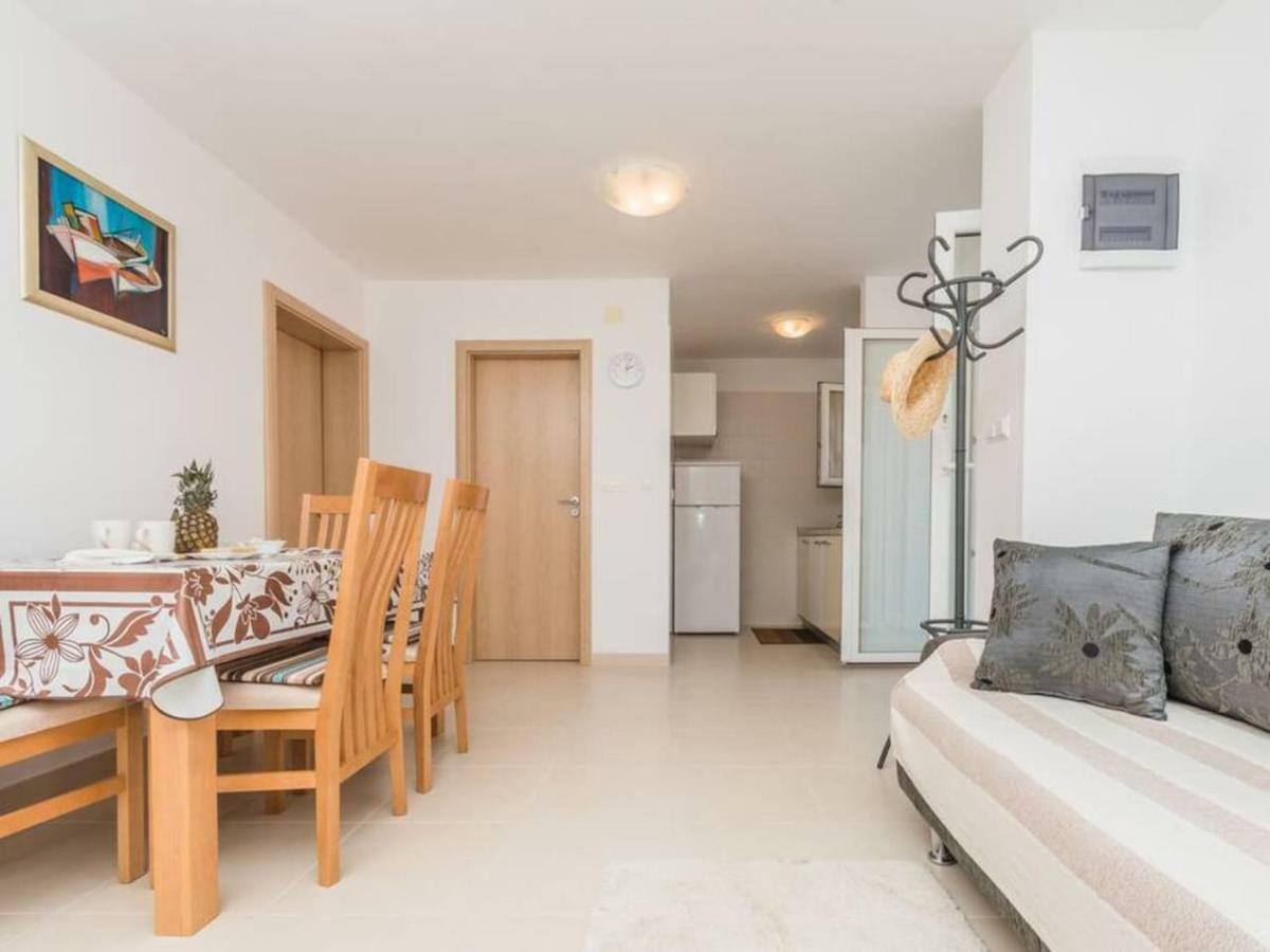 Apartment F-4 Klimno Eksteriør billede